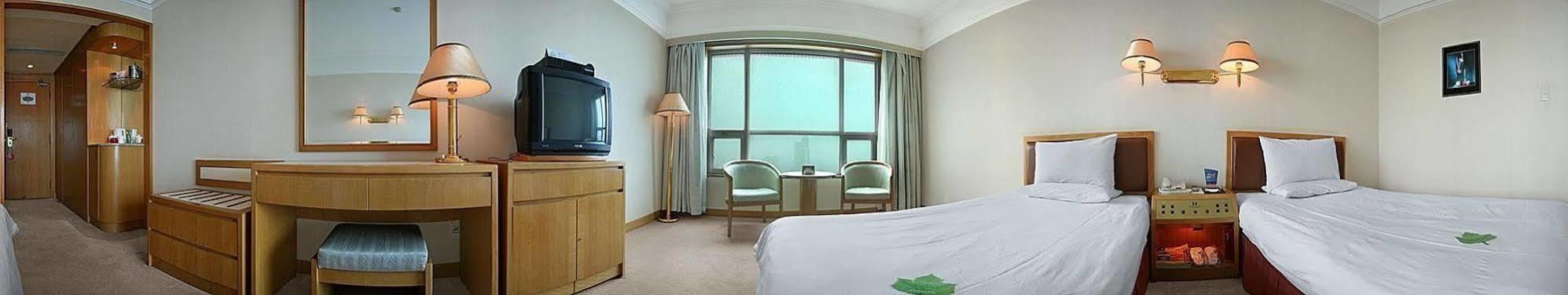 Jiangsu Nanjing New Century Hotel Exterior foto