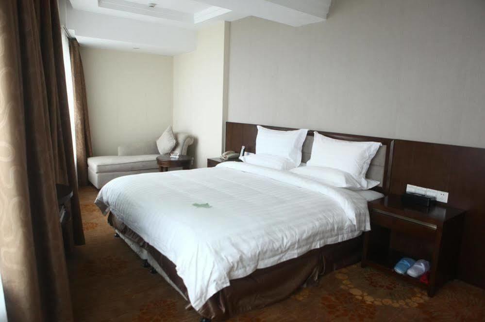 Jiangsu Nanjing New Century Hotel Exterior foto